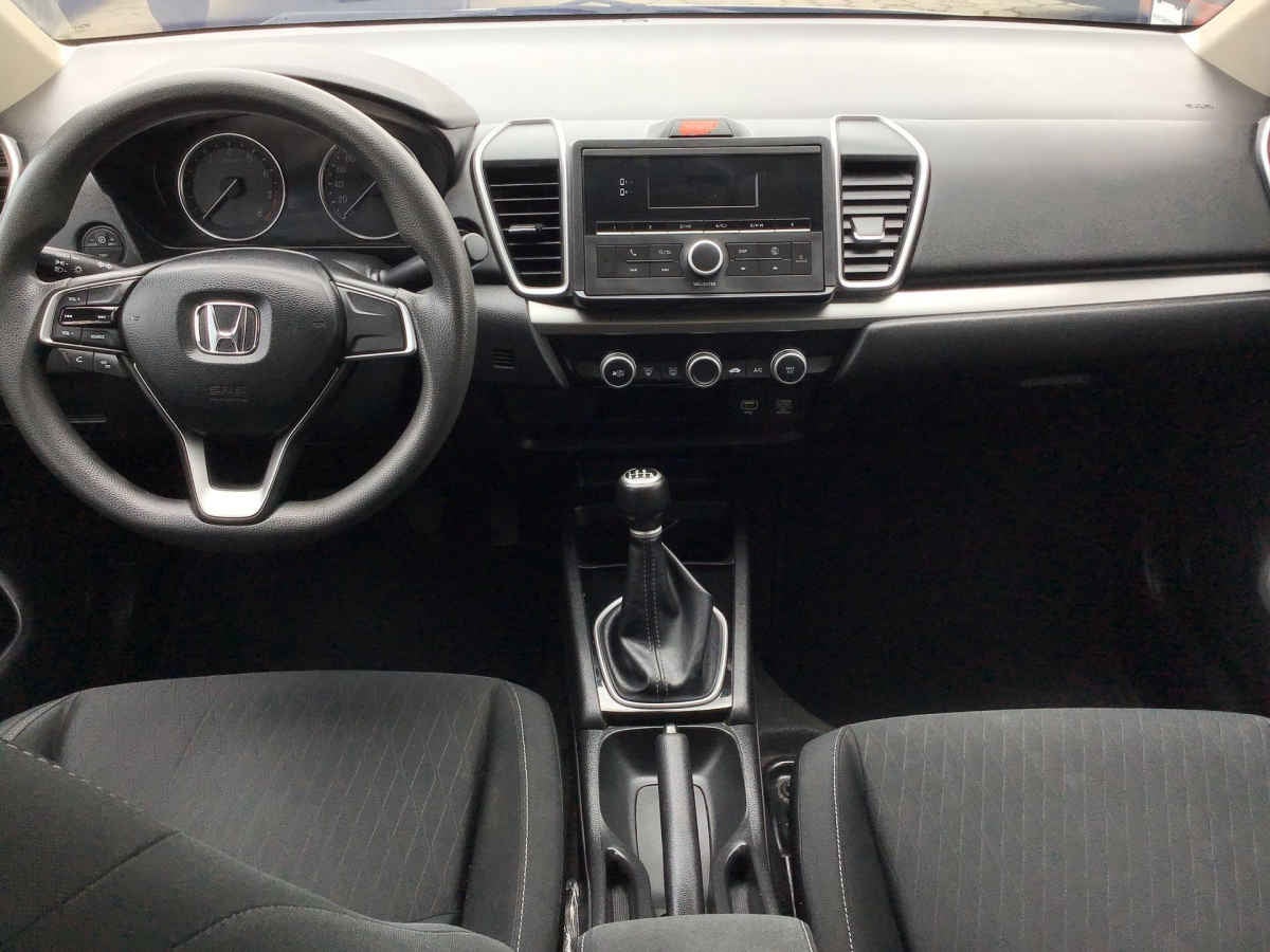 2022 Honda City 4p Uniq L4/1.5 Man