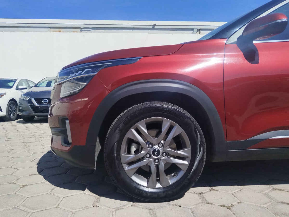 2023 Kia SELTOS 5p SX L4/1.6 Aut