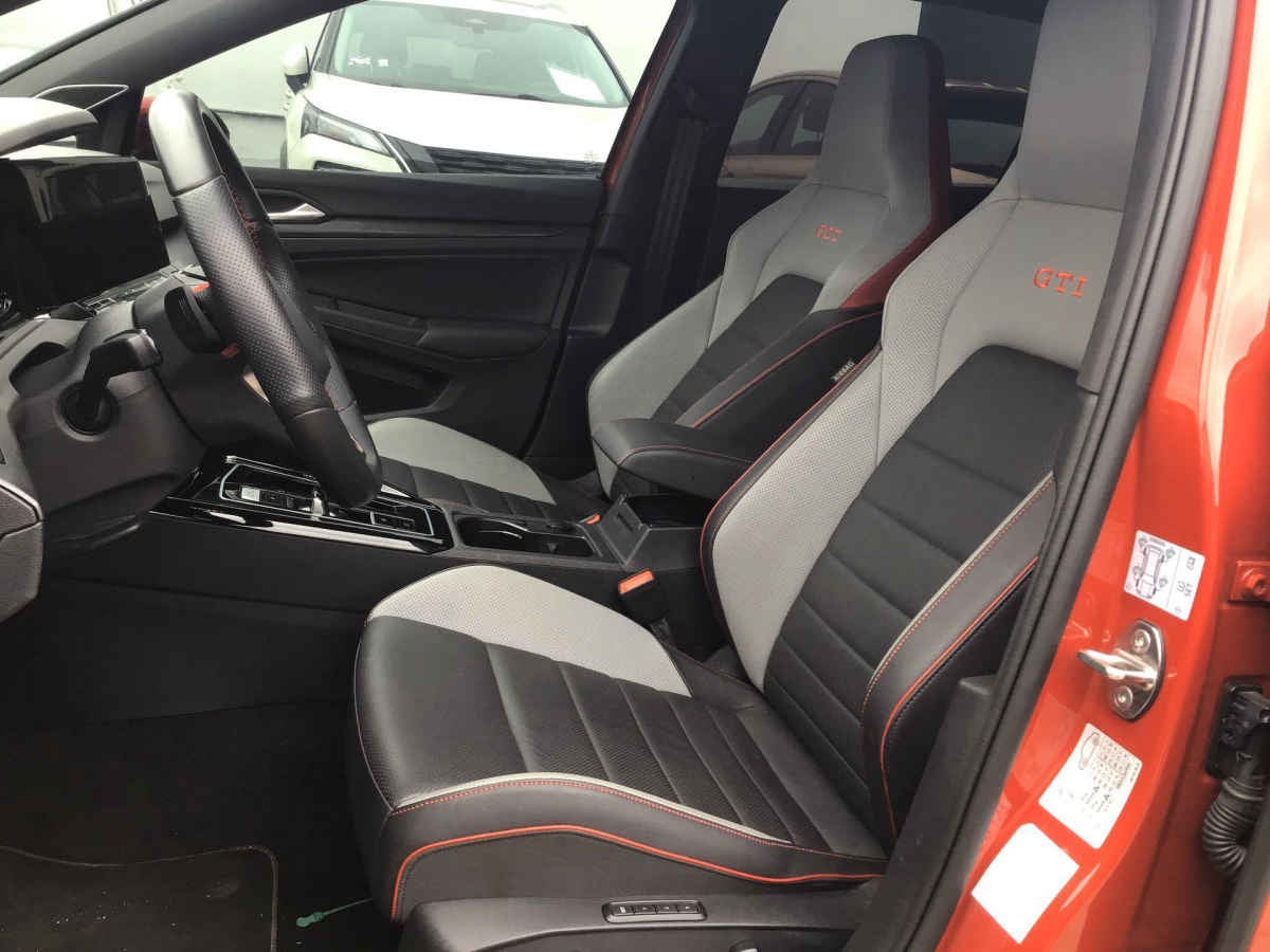 2024 Volkswagen Golf 5p GTI L4/2.0/T Aut