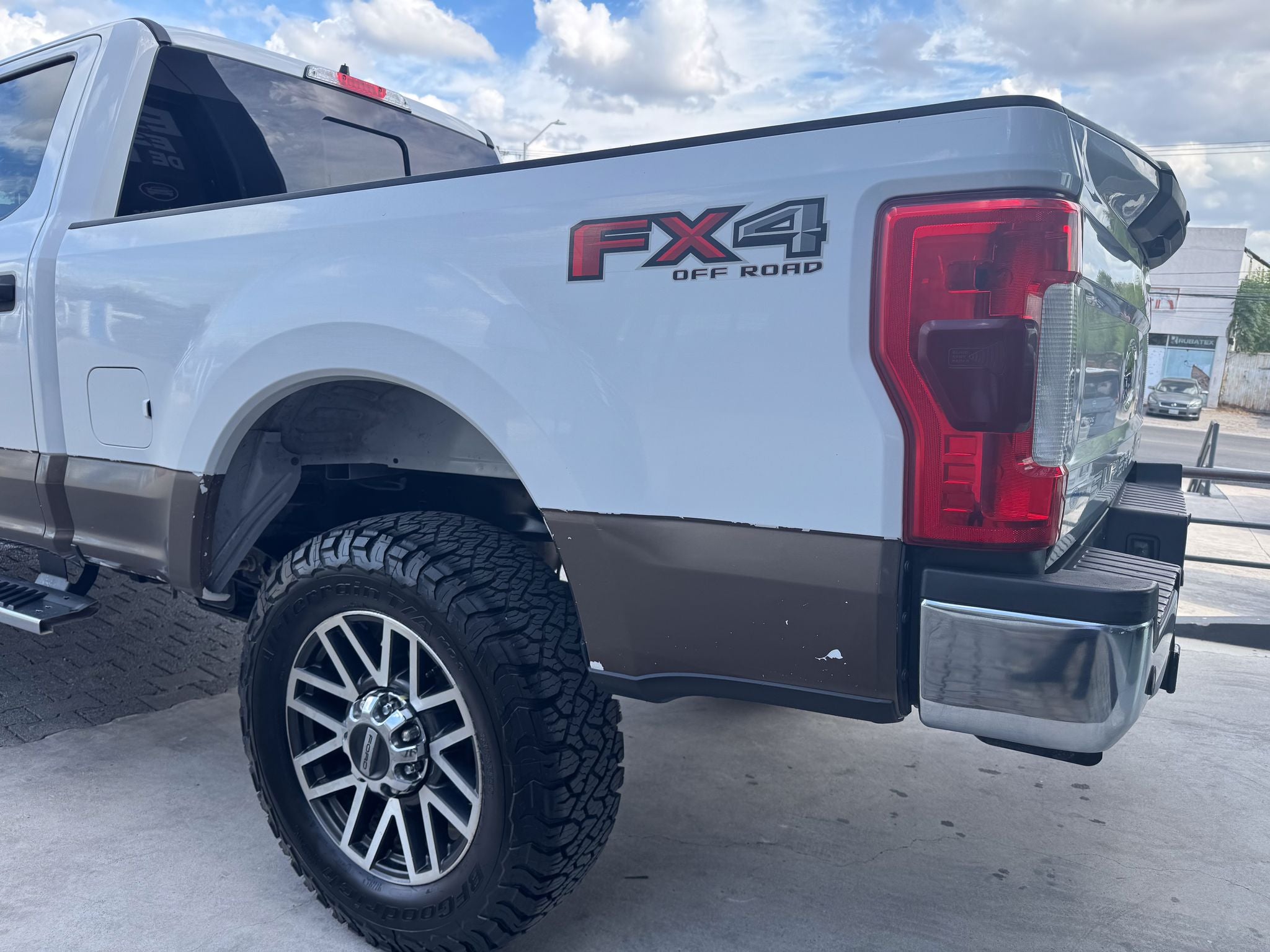 2019 Ford F-250 6.7l Super Duty Crew Cabina Diesel 4x4 At