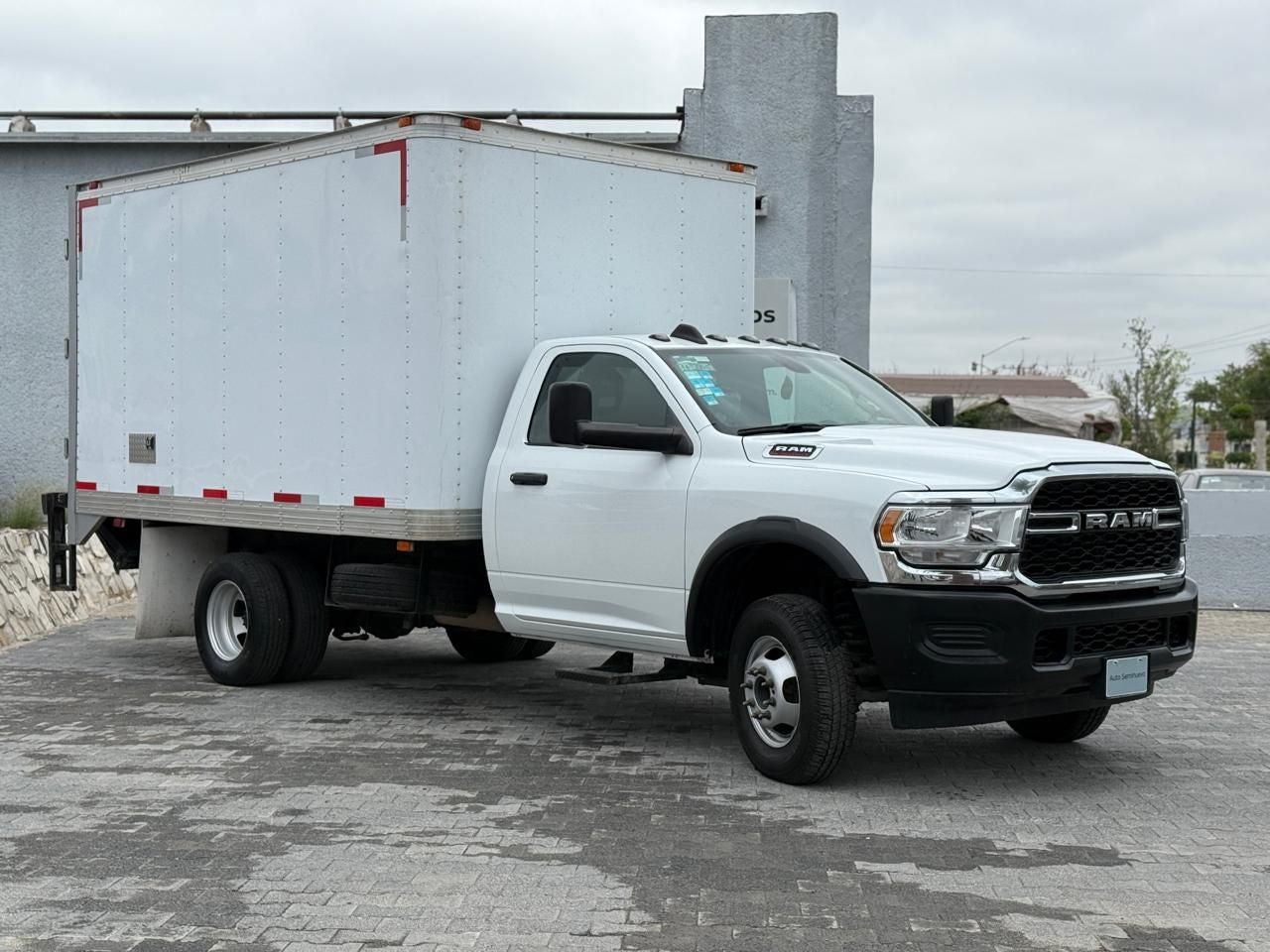 2022 RAM 4000 PL Reg Cab 4x2 V8 5MT