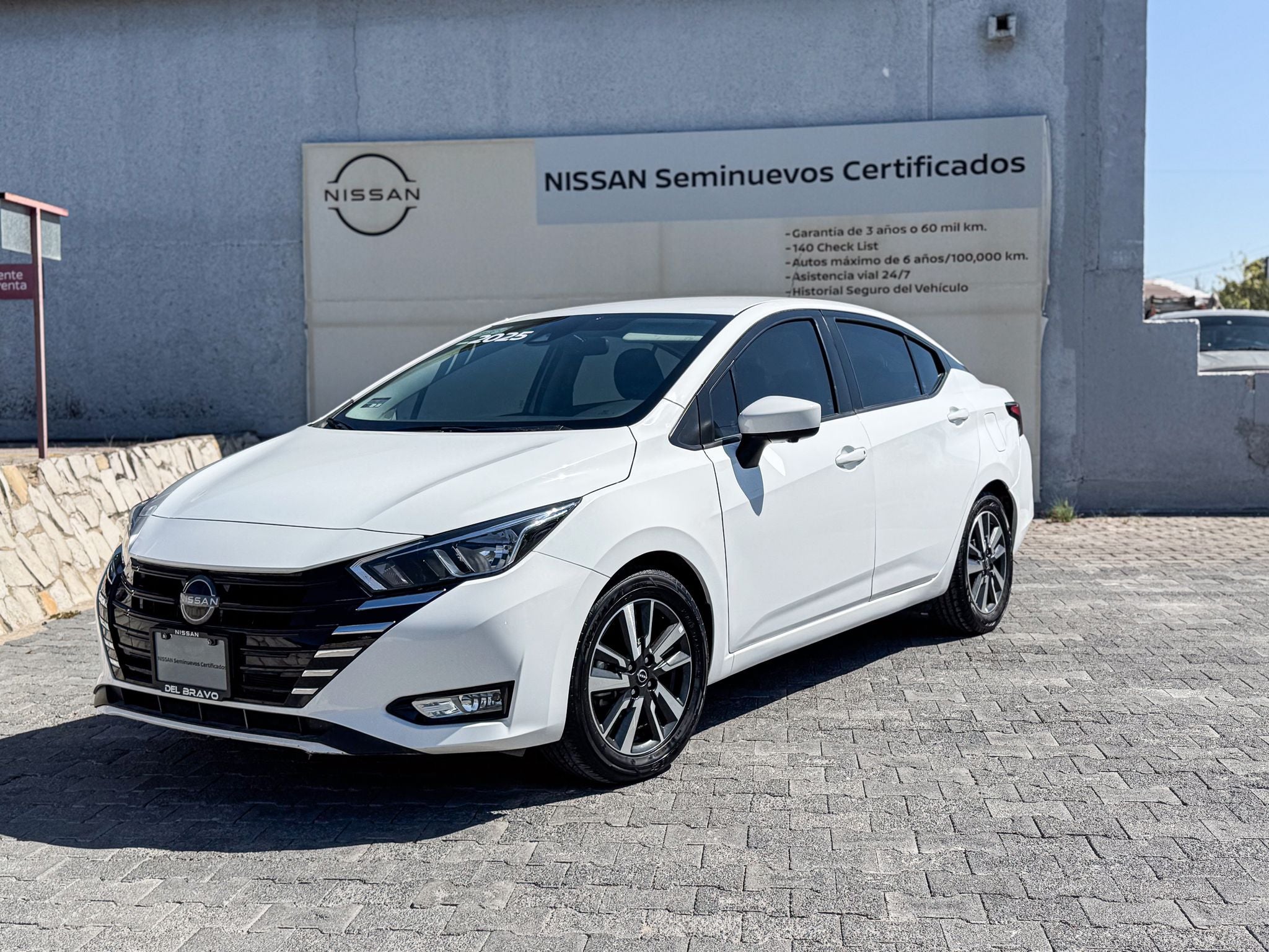 2025 Nissan Versa 1.6 Advance At