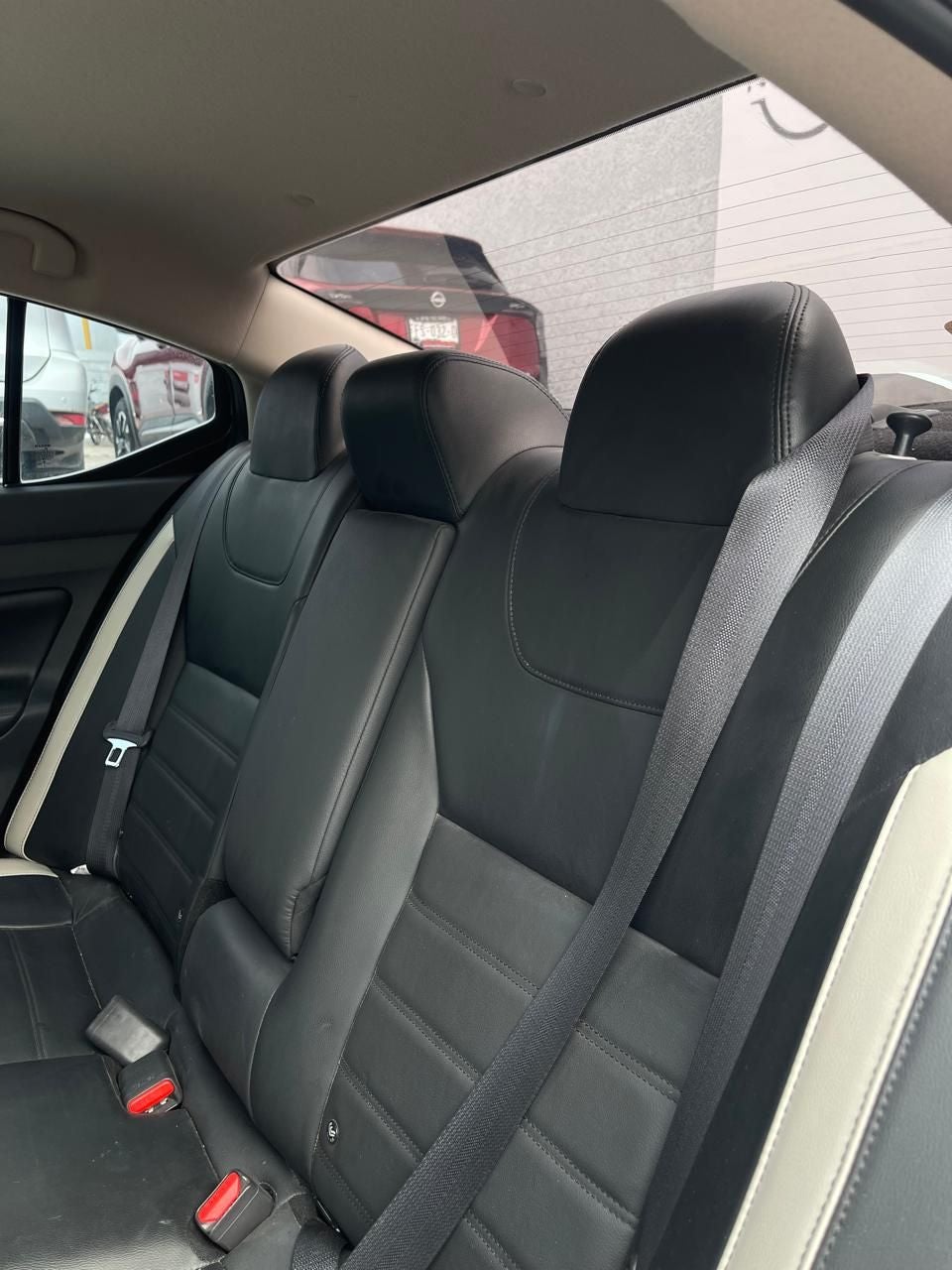 2021 Nissan Versa 1.6 Platinum Piel At