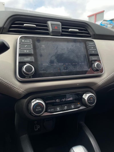 2021 Nissan Versa 1.6 Platinum Piel At