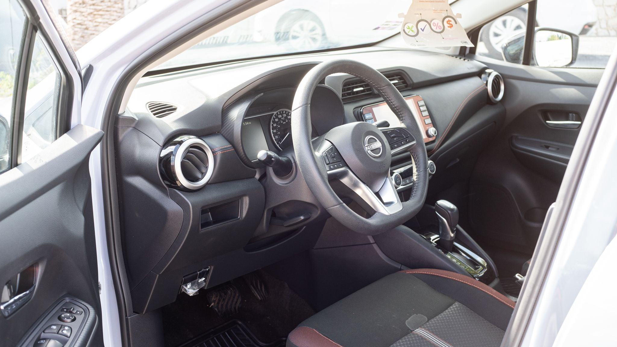 2025 Nissan Versa 1.6 SR At