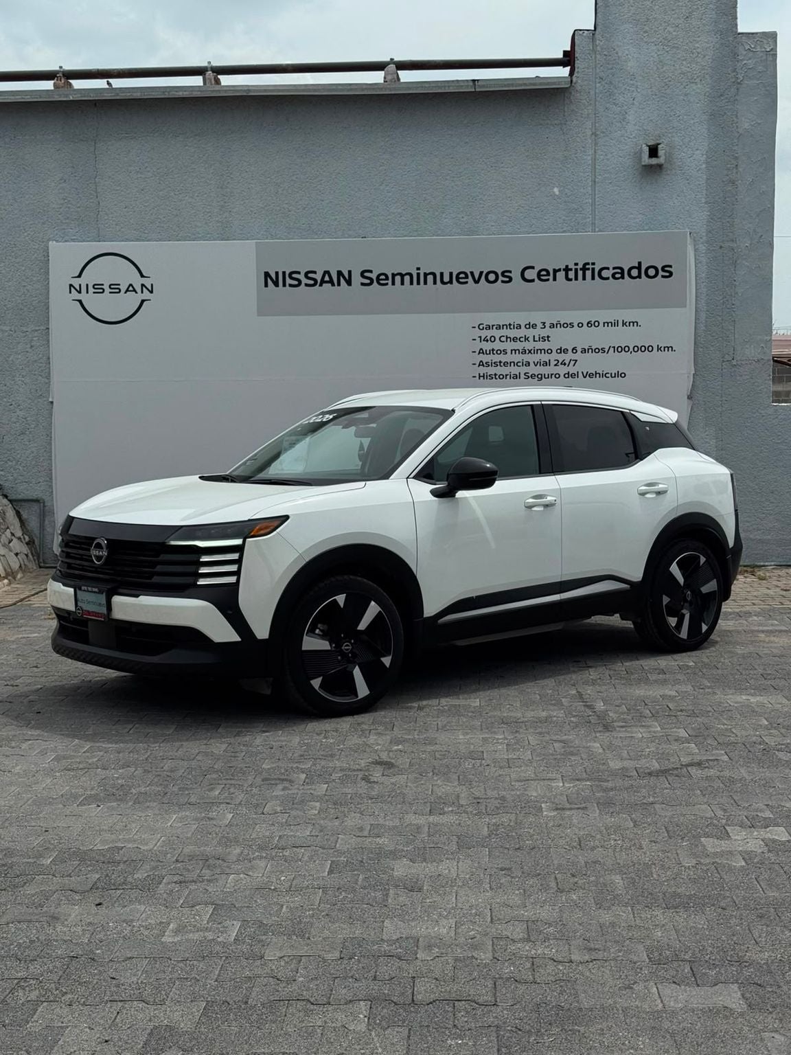 2026 Nissan Kicks 2.0 Exclusive At