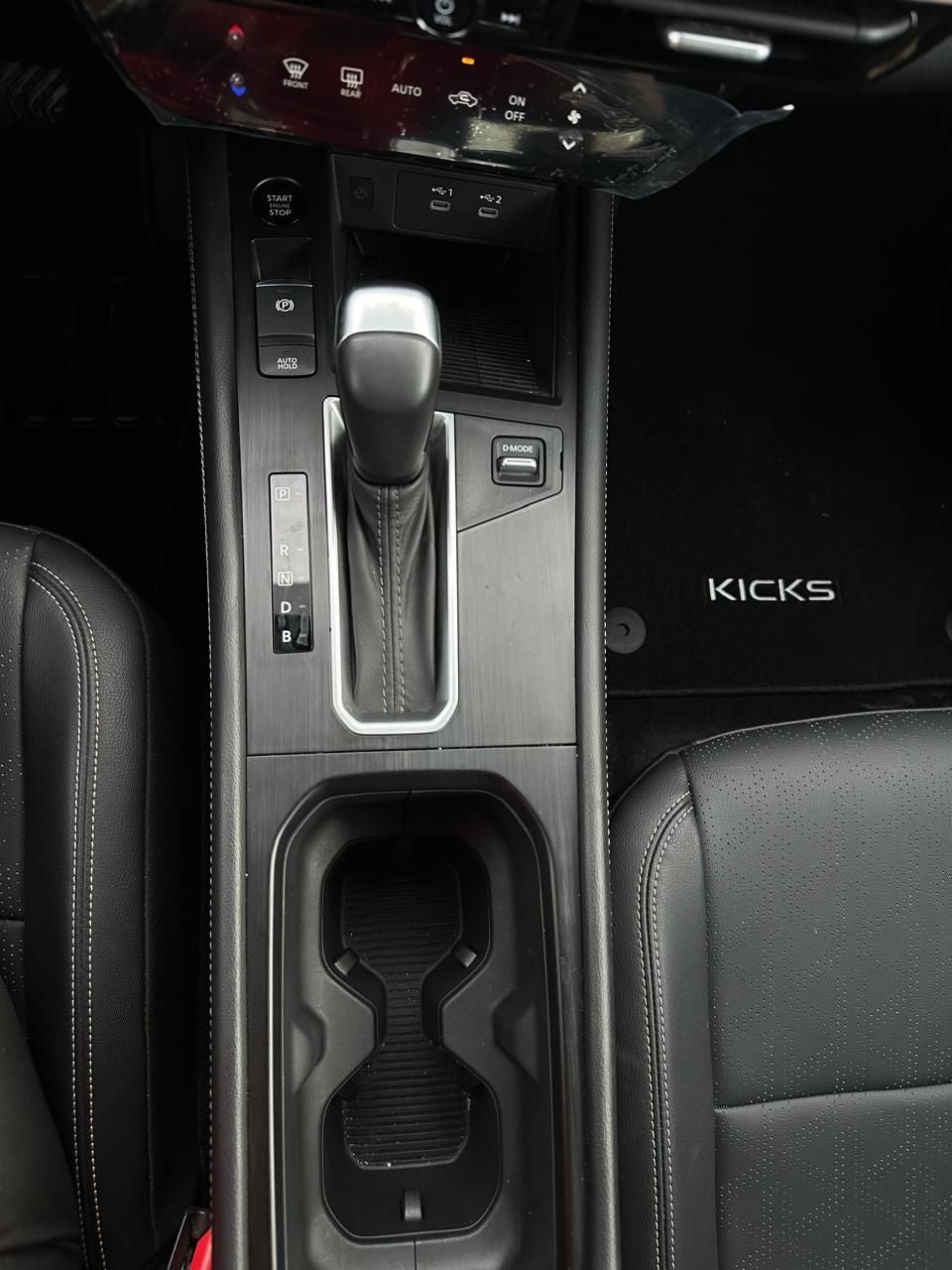 2025 Nissan Kicks 2.0 Platinum At