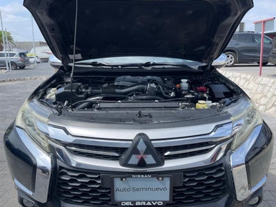 2019 Mitsubishi Montero 3.0 Se y Sport Advance 4x2 At