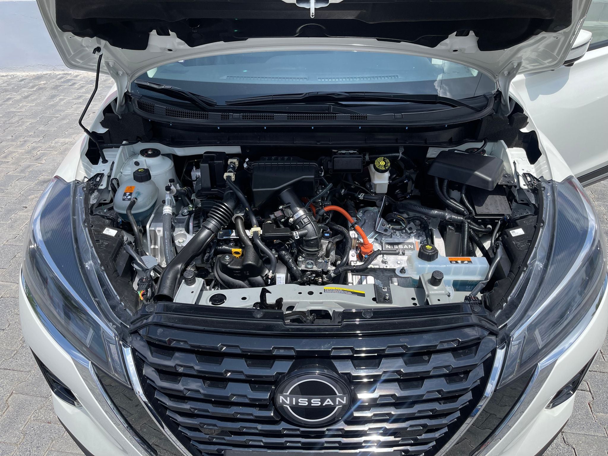 2025 Nissan Kicks E-Power Platinum At