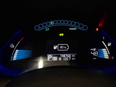 2015 Nissan LEAF 5p Electrico 24 kwh/90 kw