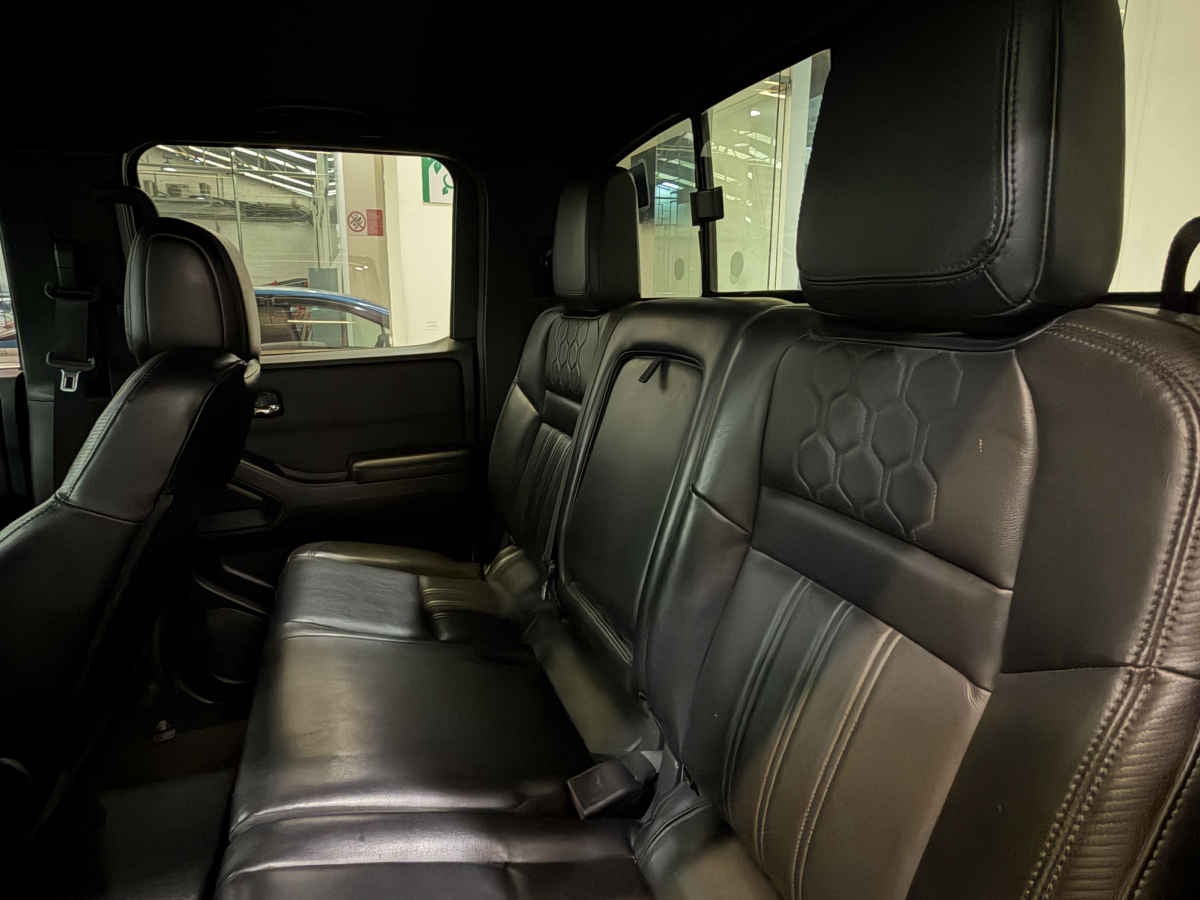 2022 Nissan Frontier 4p Pro-4X V6/3.8 Aut 4x4