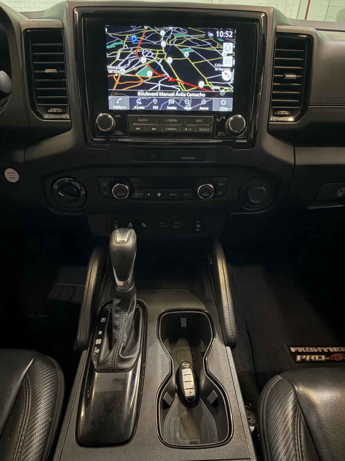 2022 Nissan Frontier 4p Pro-4X V6/3.8 Aut 4x4