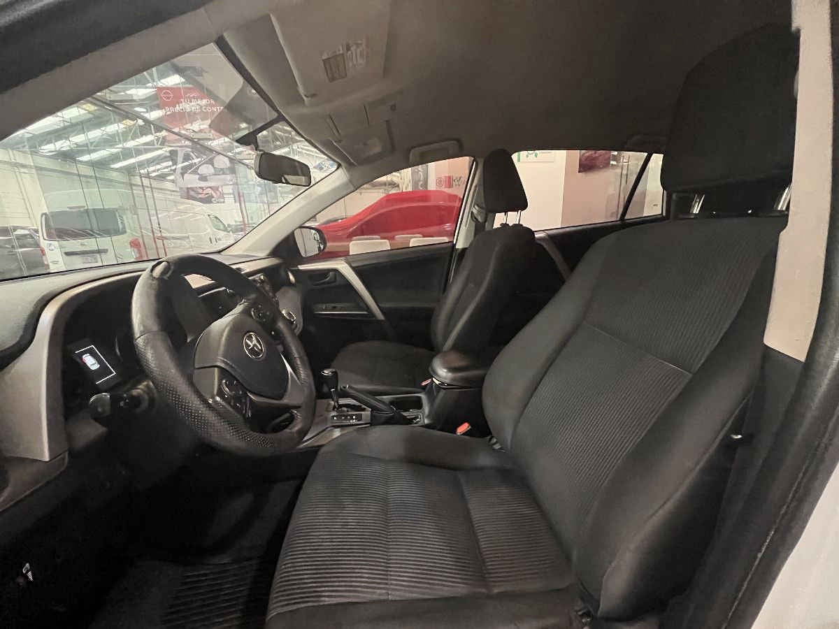 2018 Toyota RAV4 5p LE L4/2.5 Aut