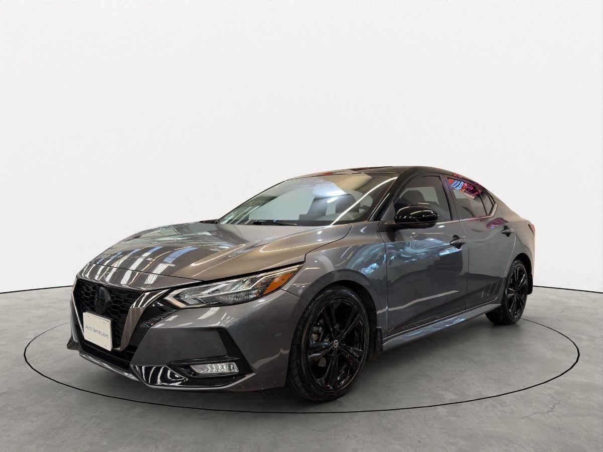 2022 Nissan Sentra 4p SR Bi-tono L4/2.0 Aut