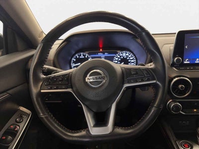 2022 Nissan Sentra 4p SR Bi-tono L4/2.0 Aut