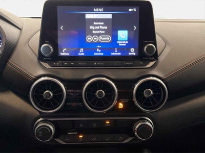 2022 Nissan Sentra 4p SR Bi-tono L4/2.0 Aut