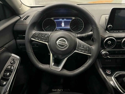 2020 Nissan Sentra 4p SR L4/2.0/T Man
