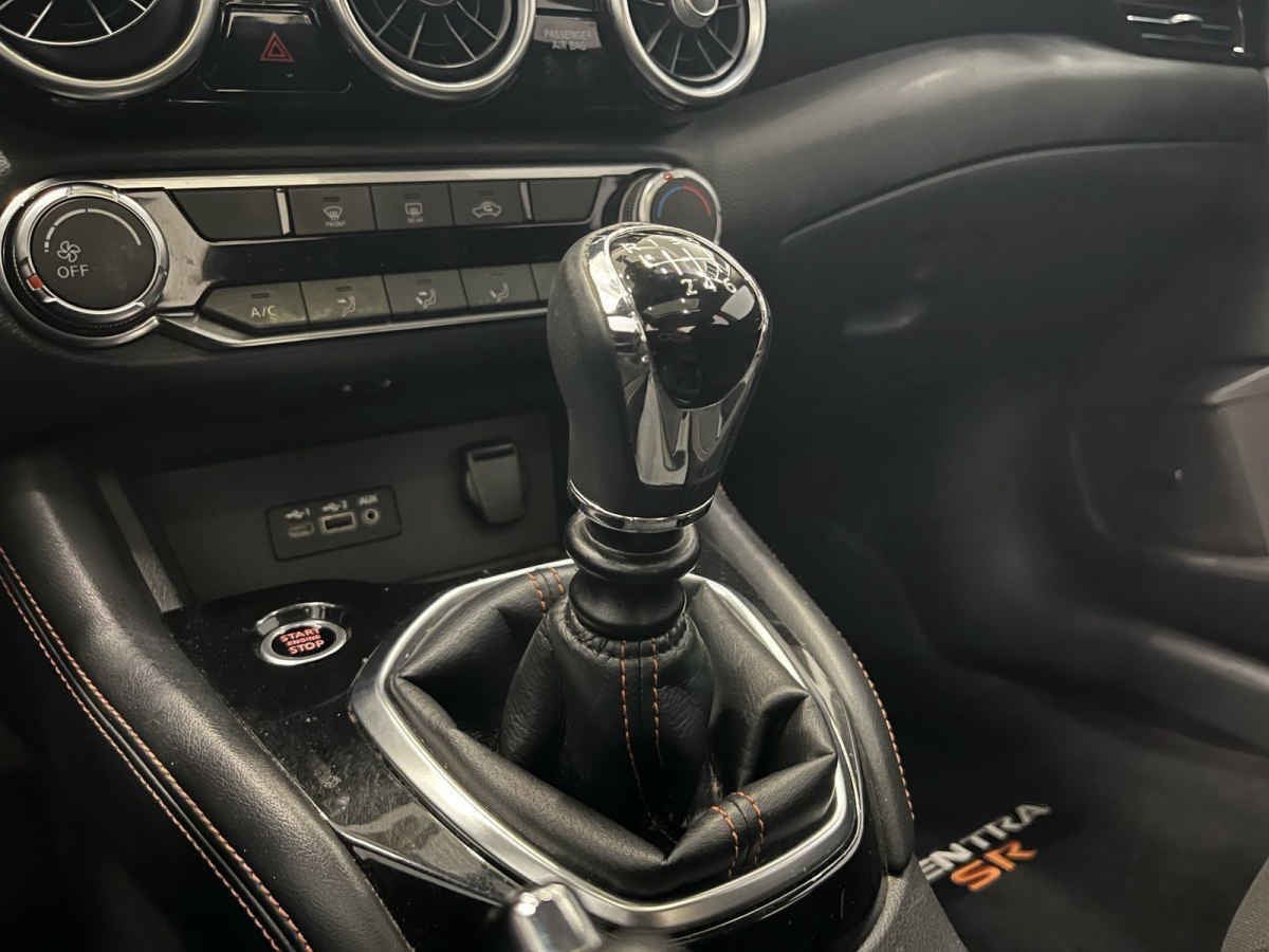 2020 Nissan Sentra 4p SR L4/2.0/T Man