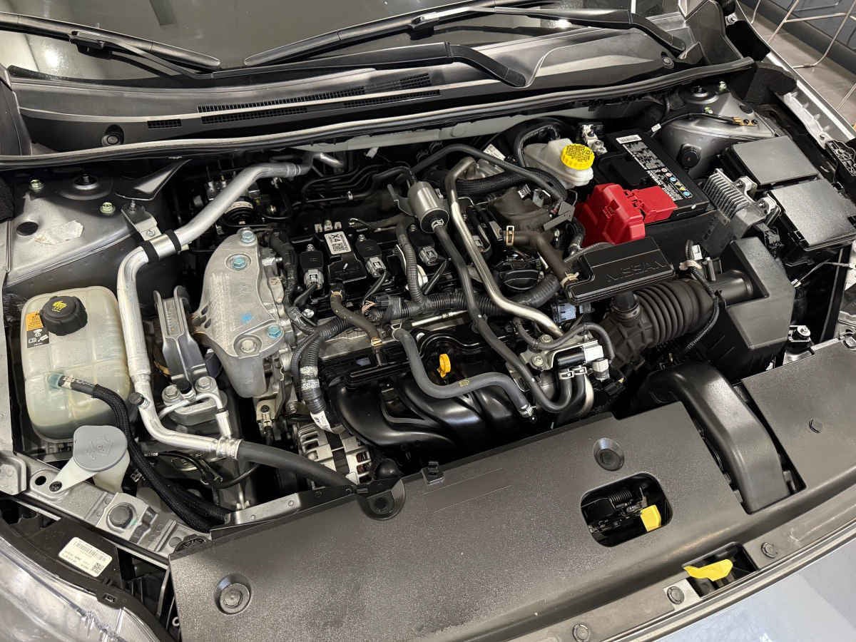 2023 Nissan Sentra 4p Advance L4/2.0 Man