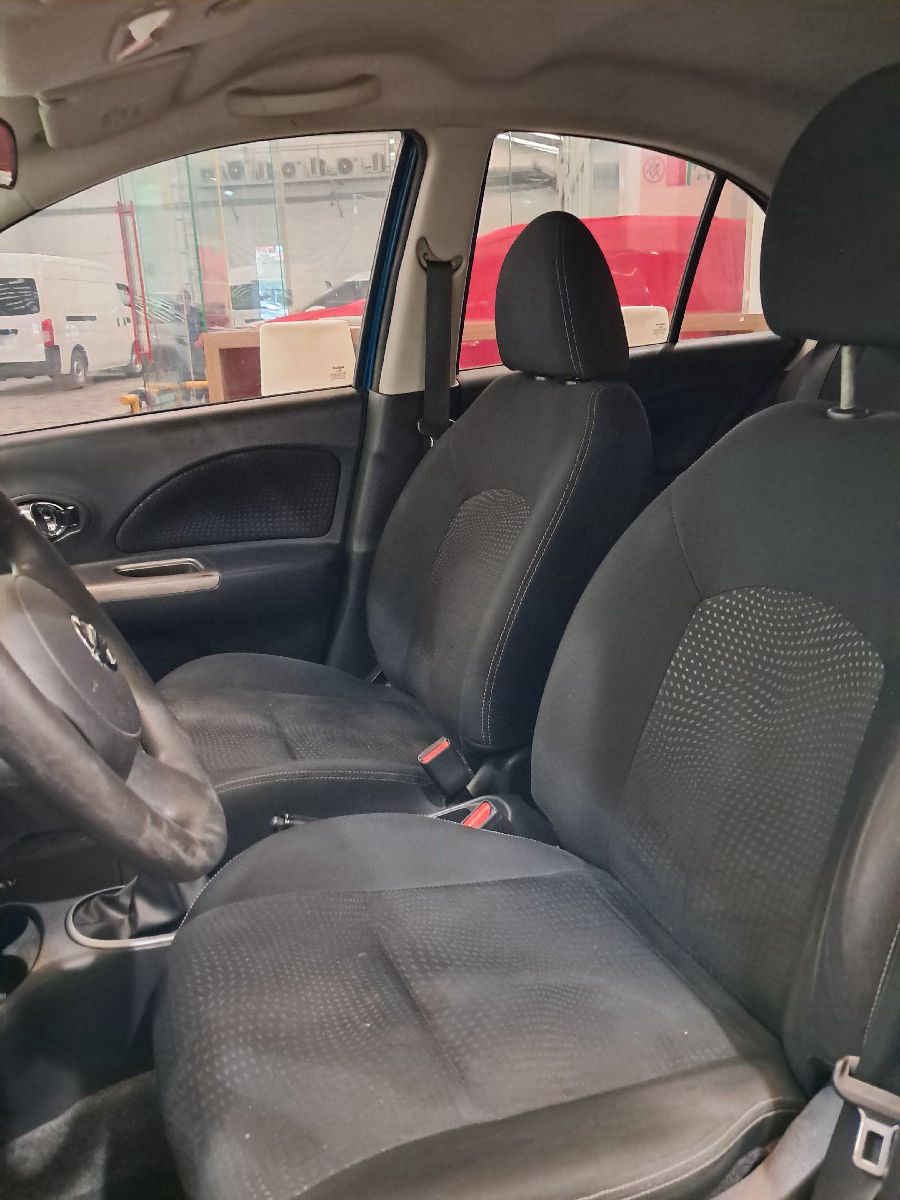 2018 Nissan March 5p Advance L4/1.6 Man