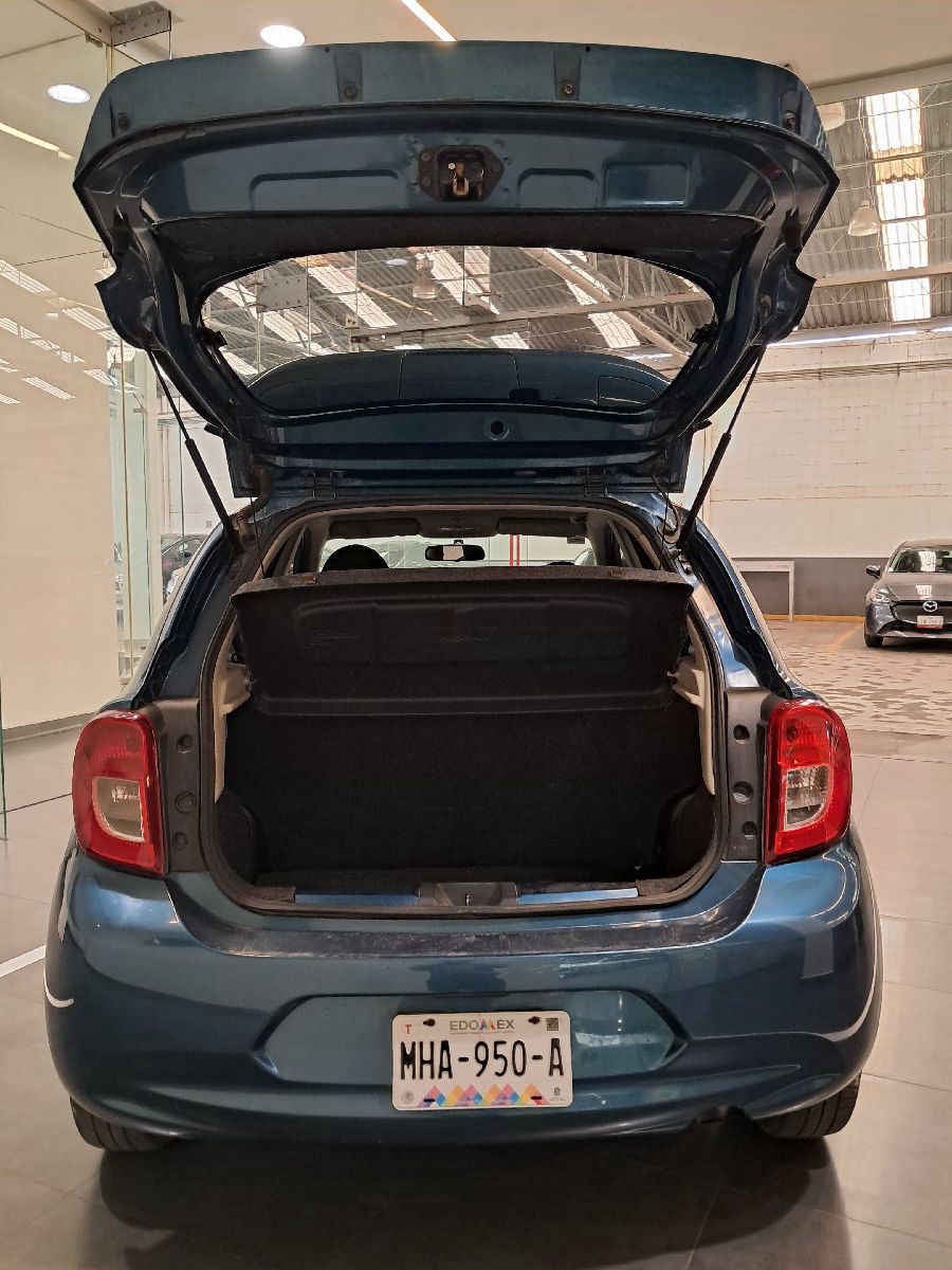 2018 Nissan March 5p Advance L4/1.6 Man