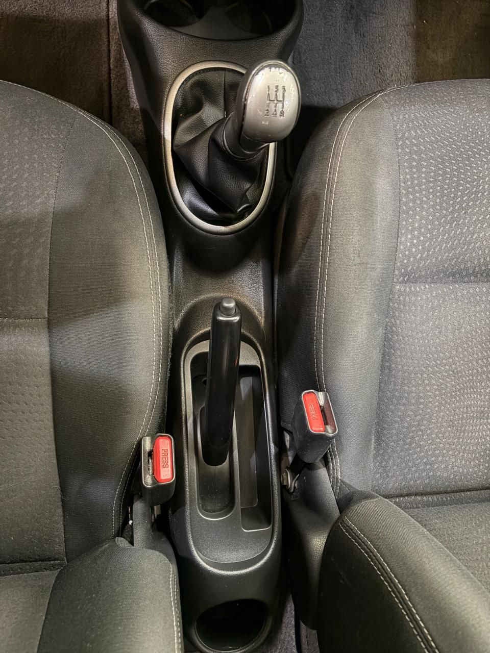 2018 Nissan March 5p Advance L4/1.6 Man