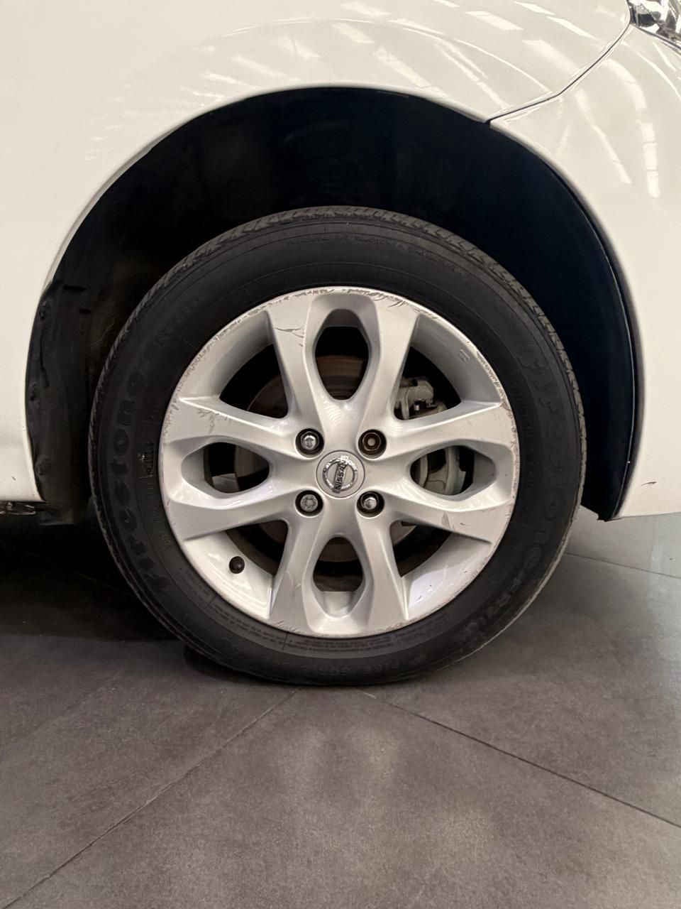 2018 Nissan March 5p Advance L4/1.6 Man
