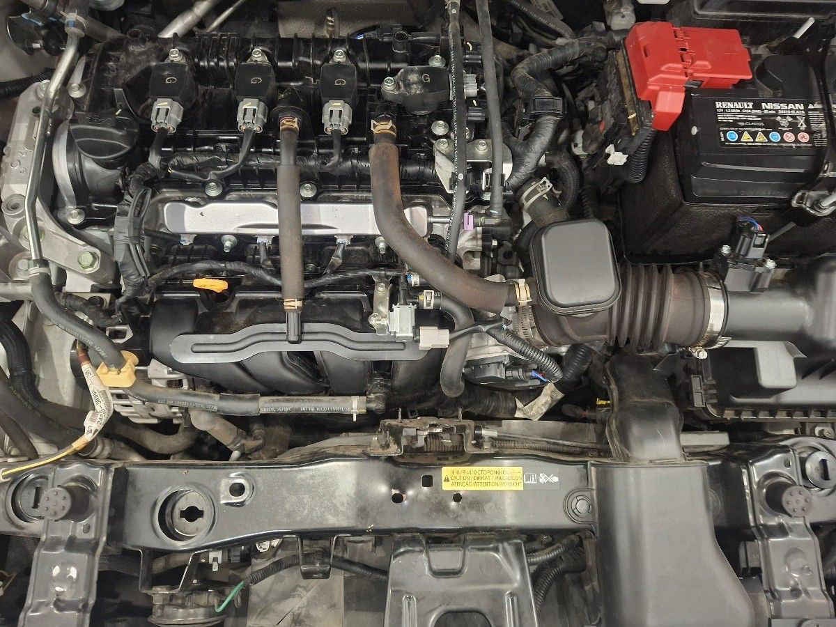 2023 Nissan Versa 4p Advance L4/1.6 Aut