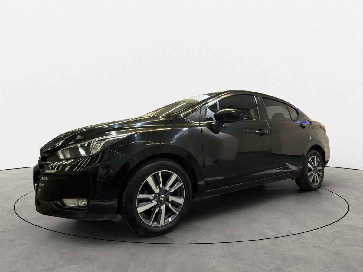 2023 Nissan Versa 4p Advance L4/1.6 Man