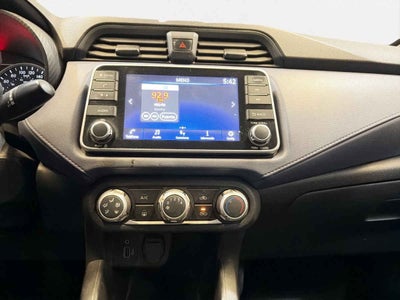 2023 Nissan Versa 4p Advance L4/1.6 Man