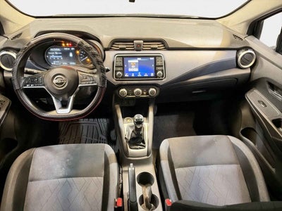 2023 Nissan Versa 4p Advance L4/1.6 Man
