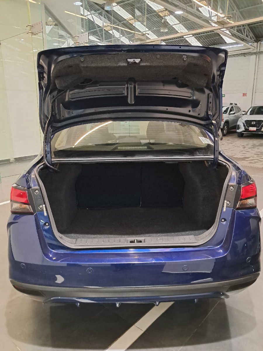 2023 Nissan Versa 4p Advance L4/1.6 Aut