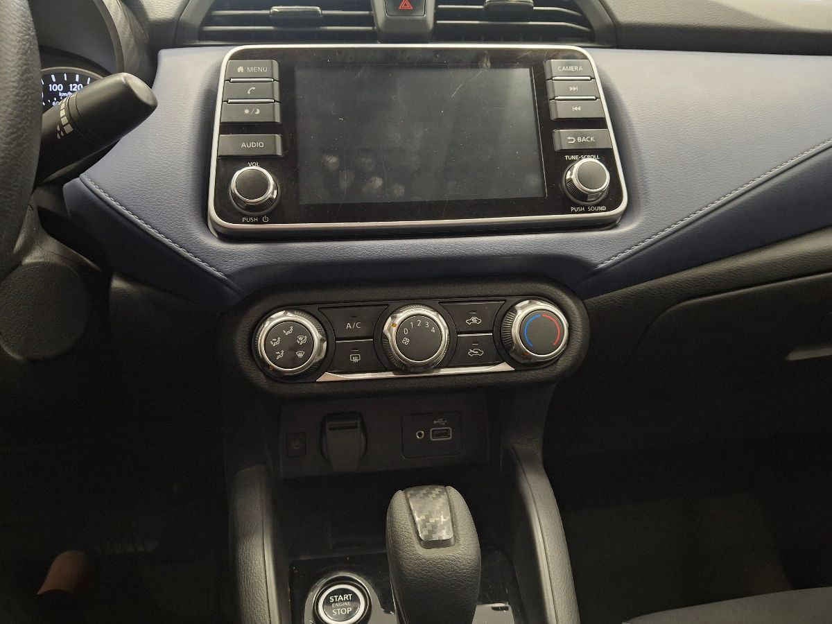 2023 Nissan Versa 4p Advance L4/1.6 Aut