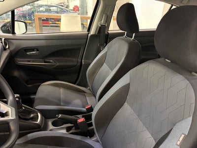2024 Nissan Versa 4p Advance L4/1.6 Man
