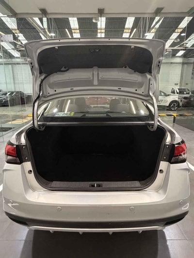 2024 Nissan Versa 4p Sense L4/1.6 Man