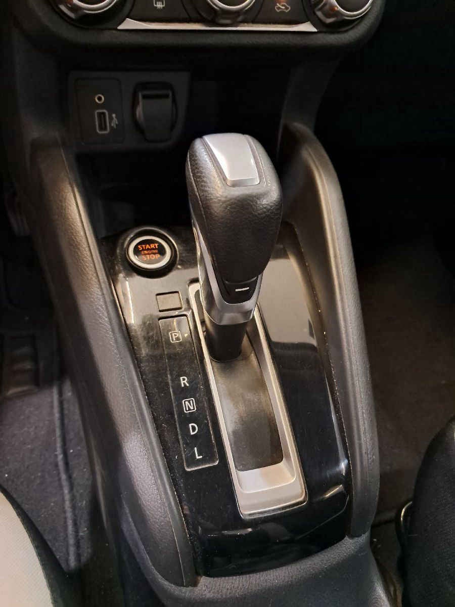 2020 Nissan Versa 4p Advance L4/1.6 Aut