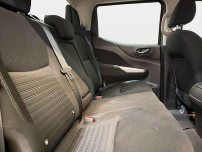 2022 Nissan Frontier 4p LE L4/2.5 Man