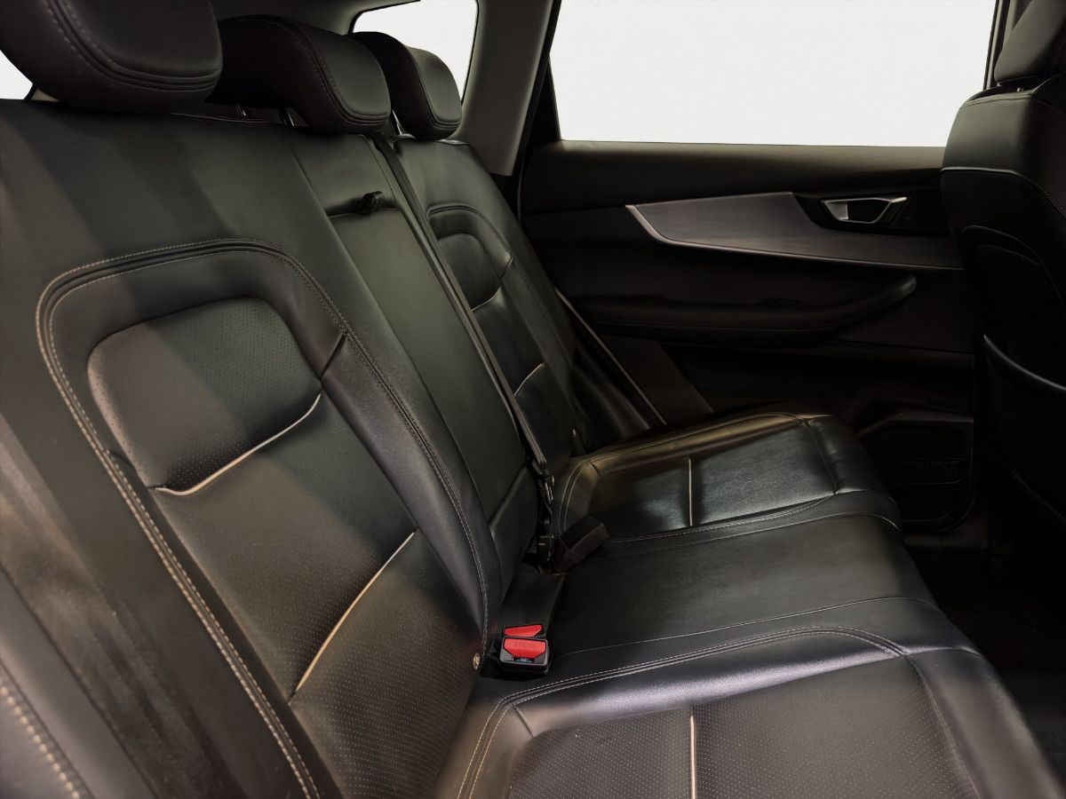 2025 Nissan Kicks 5p Play Advance L4/1.6 Aut