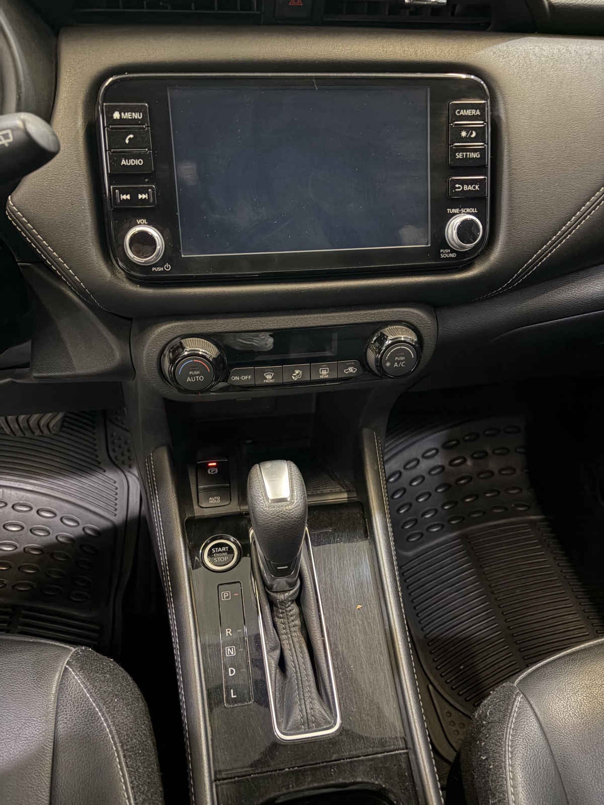 2023 Nissan Kicks 5p Exclusive L4/1.6 Aut