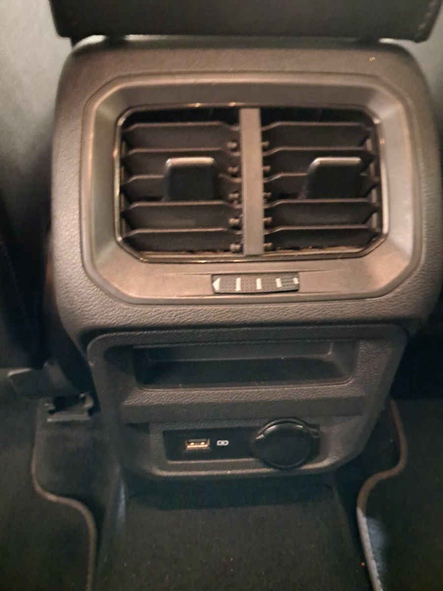 2020 Volkswagen Tiguan 5p Comfortline L4/1.4/T Aut 7 Pas