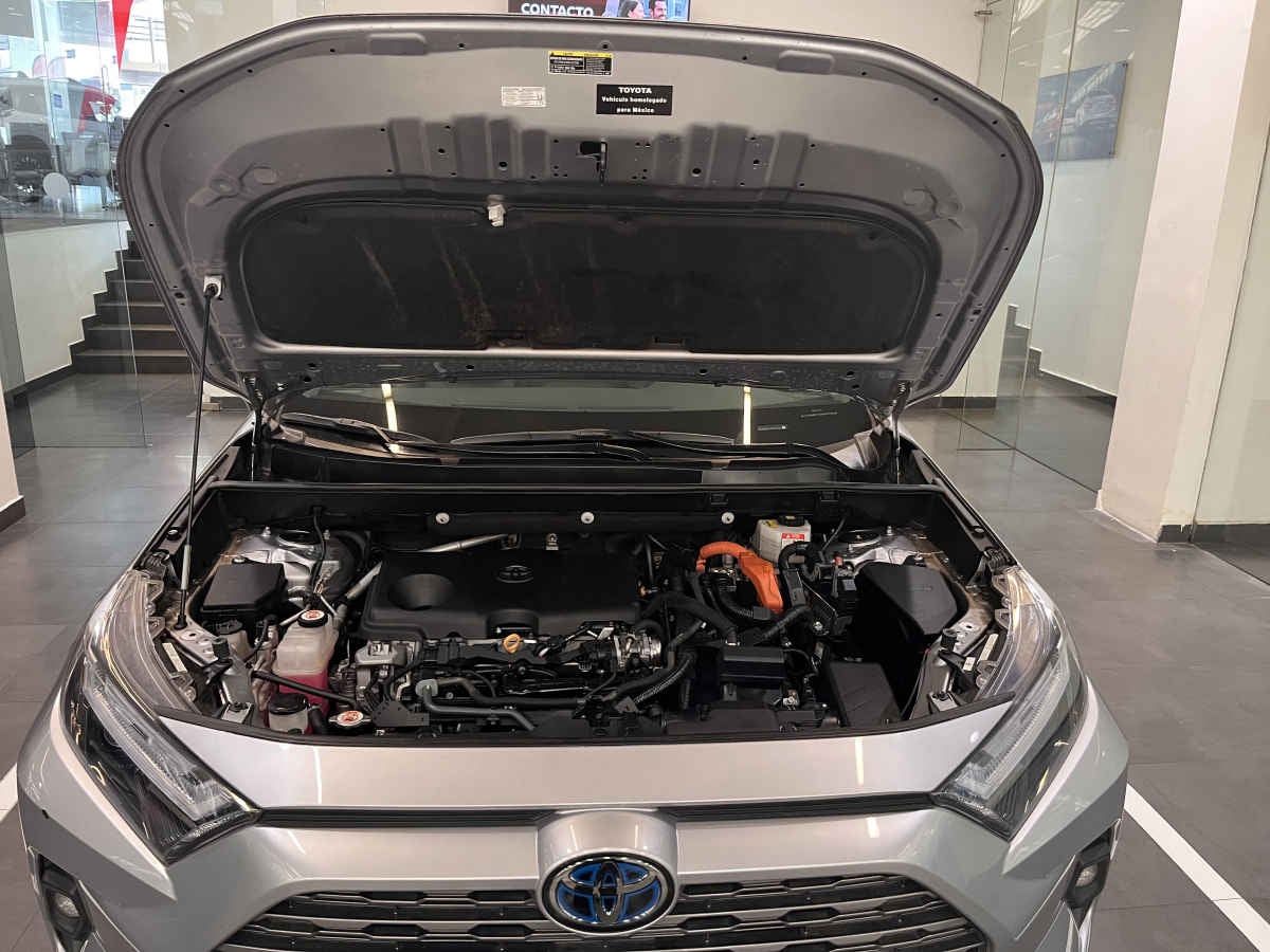 2022 Toyota RAV4 5p Hybrid L4/2.5 Aut