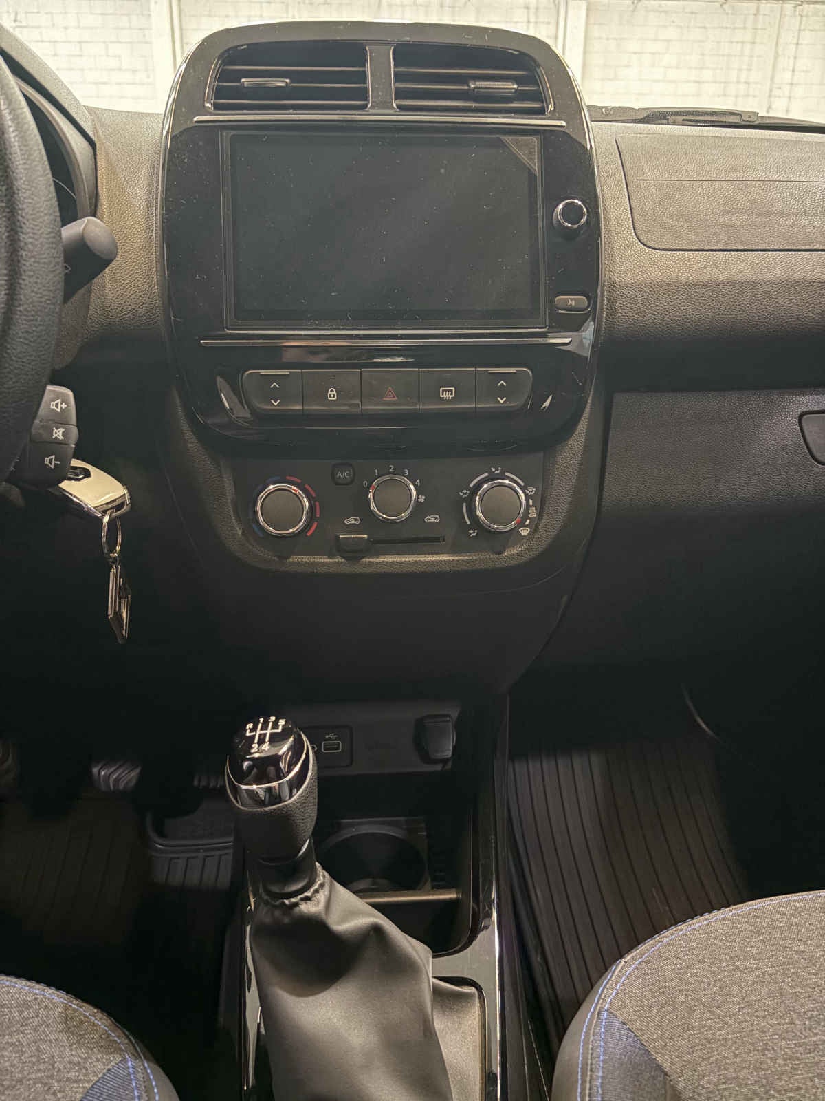 2025 Renault Kwid 5p Bitono L3/1.0 Man