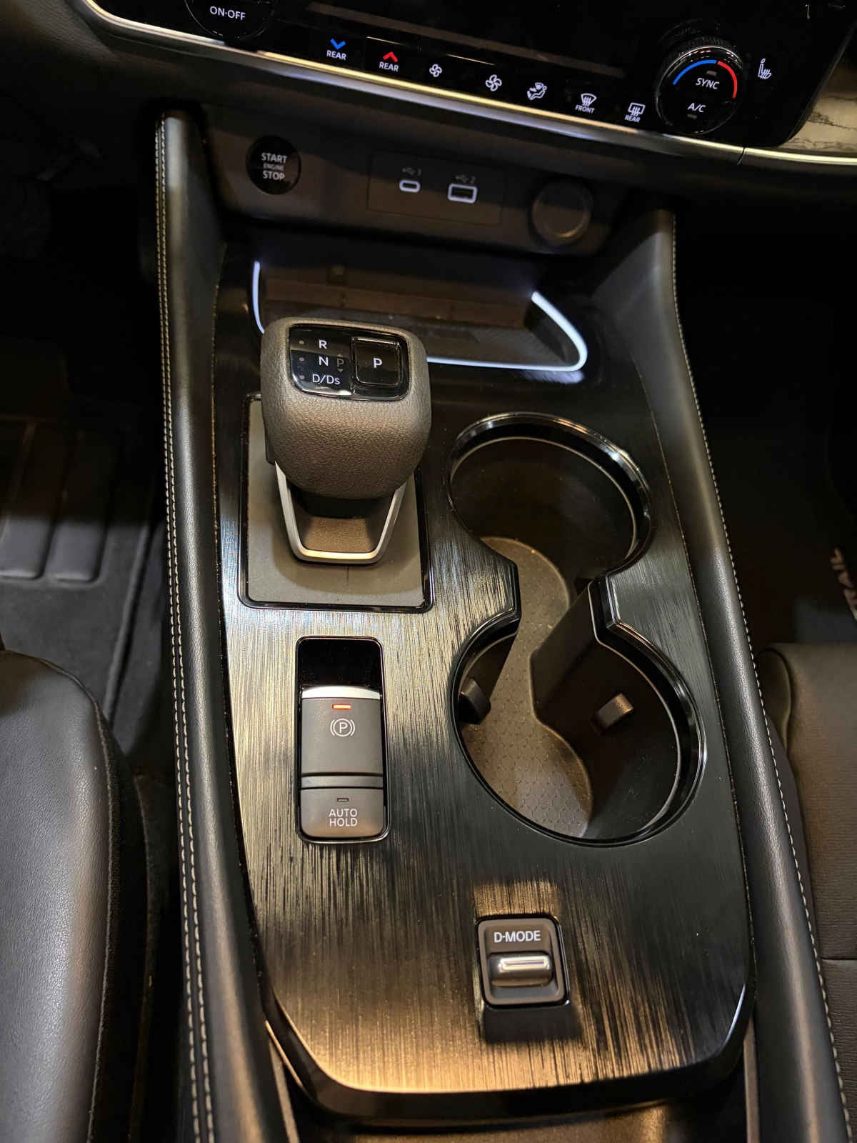 2025 Nissan X-Trail 5p Platinum Plus 2 Row L4/2.5 Aut