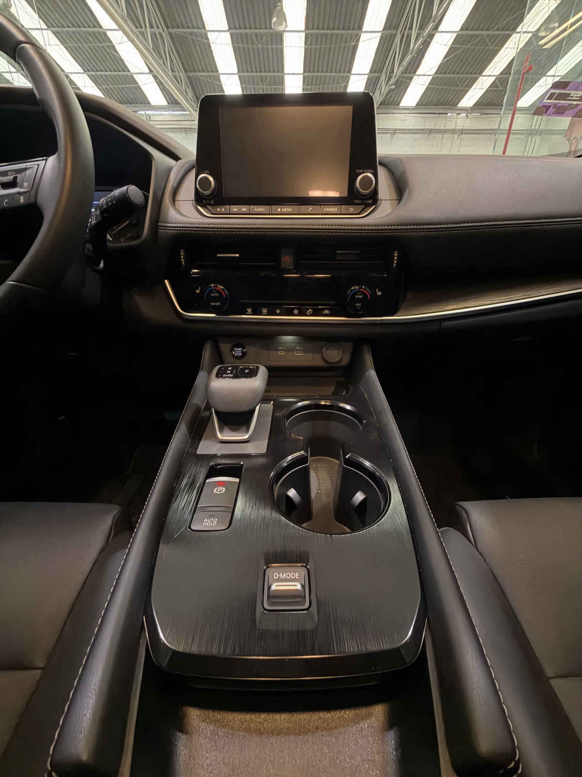 2025 Nissan X-Trail 5p Exclusive 2 Row L4/2.5 Aut