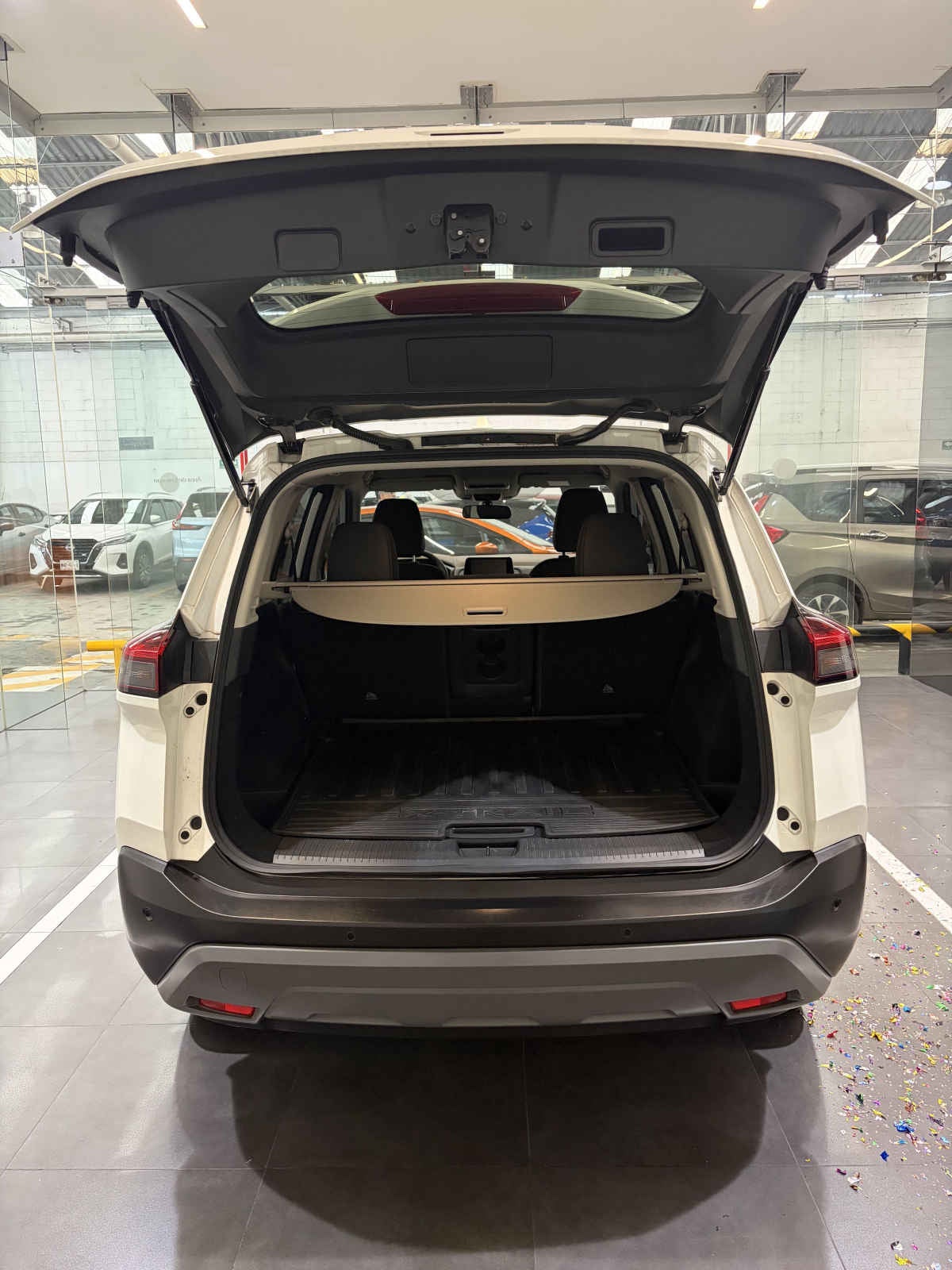 2025 Nissan X-Trail 5p Exclusive 2 Row L4/2.5 Aut