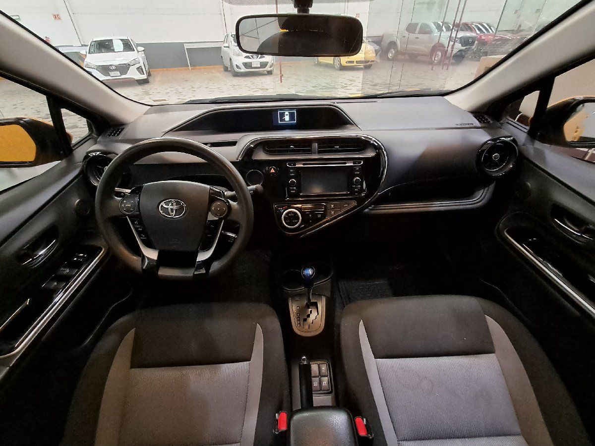 2021 Toyota Prius 5p C Hibrido L4/1.5 Aut