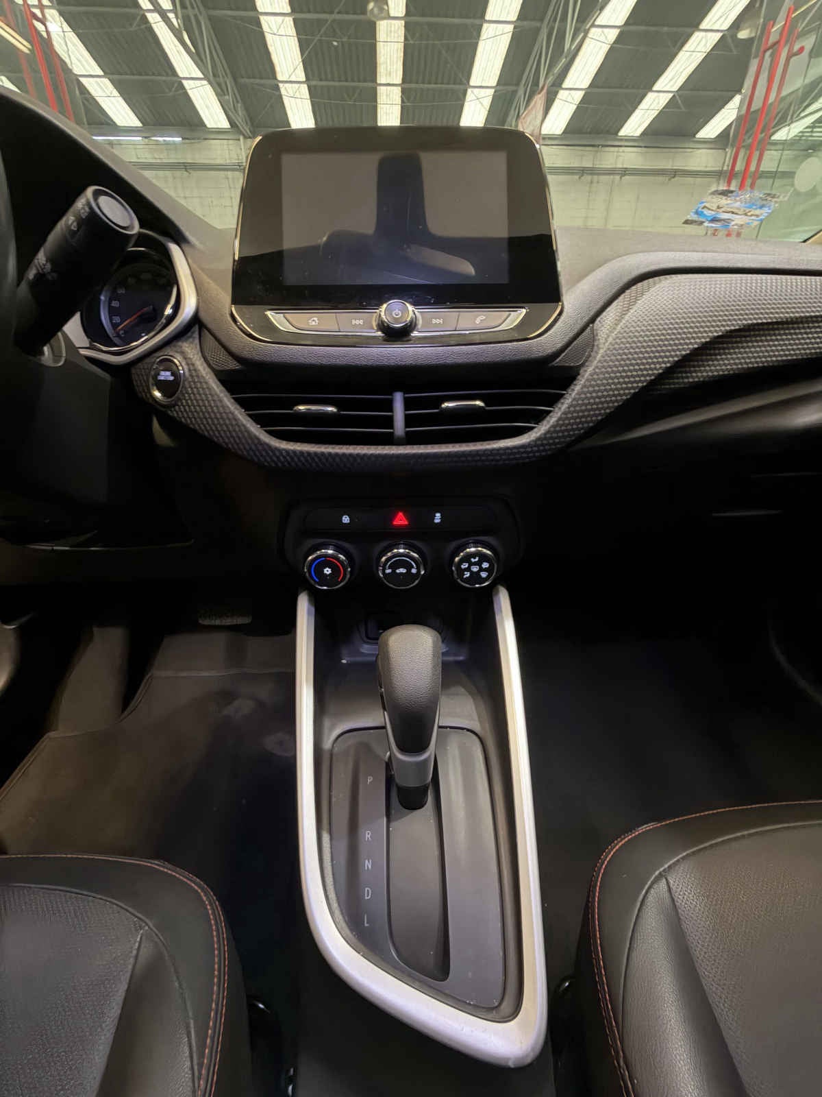 2023 Chevrolet Onix 4p LS L3/1.0/T Man