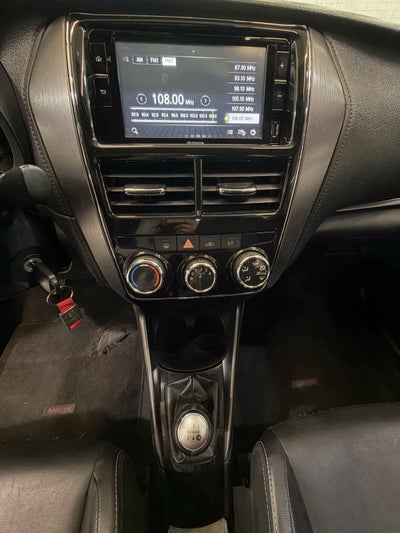 2021 Toyota Yaris 4p Sedán S L4/1.5 Man