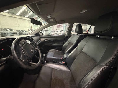 2021 Toyota Yaris 4p Sedán S L4/1.5 Man