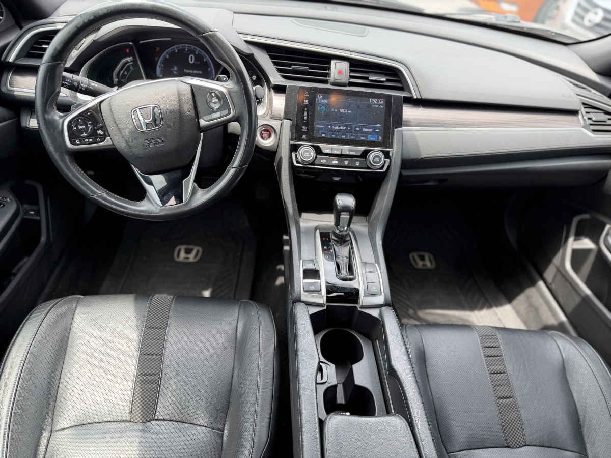 2019 Honda Civic 4p Touring L4/1.5/T Aut